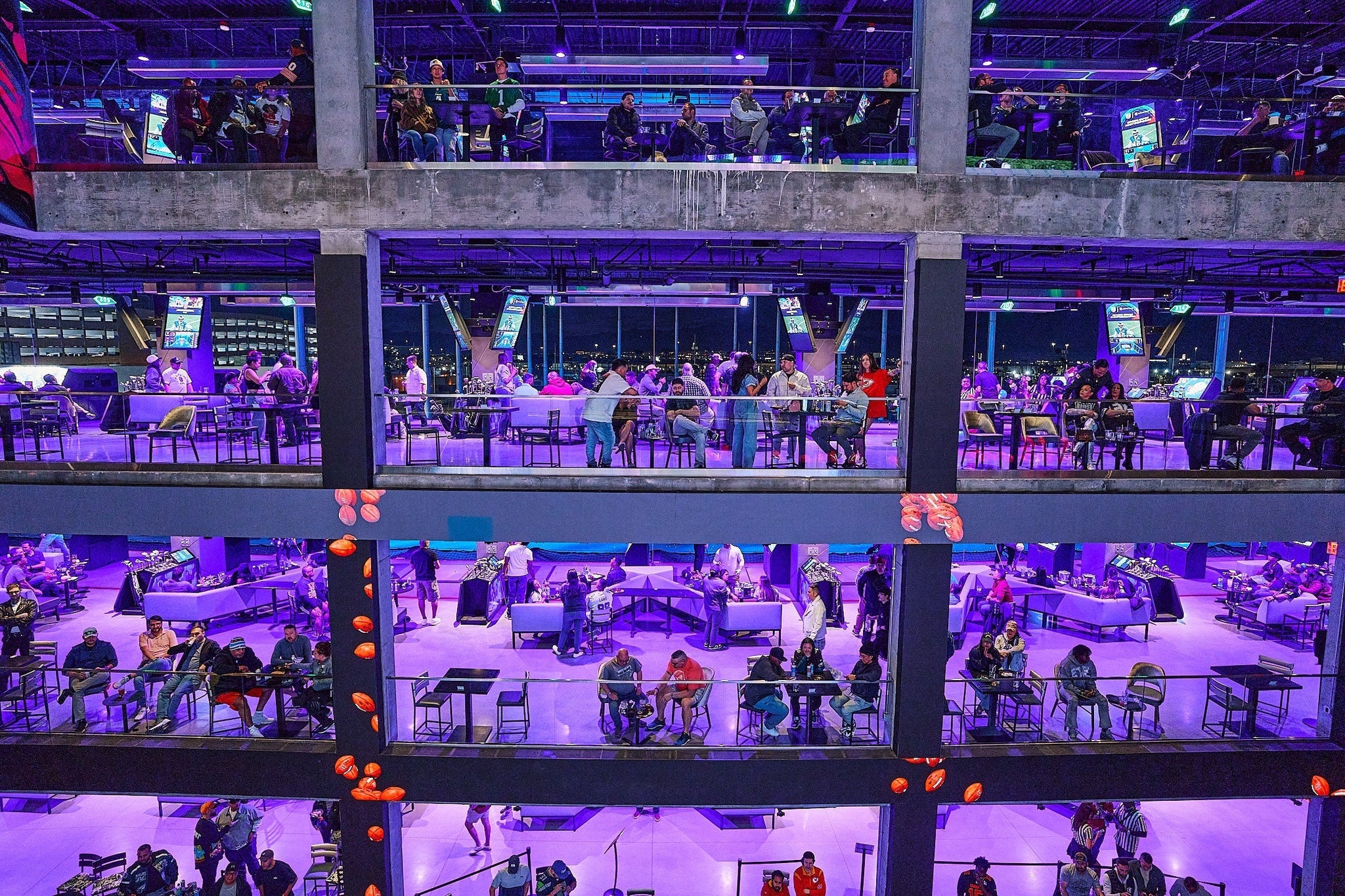 Super Bowl 2026 at Atomic Golf: A Complete Guide to the Big Game Festivities 🏈🎉