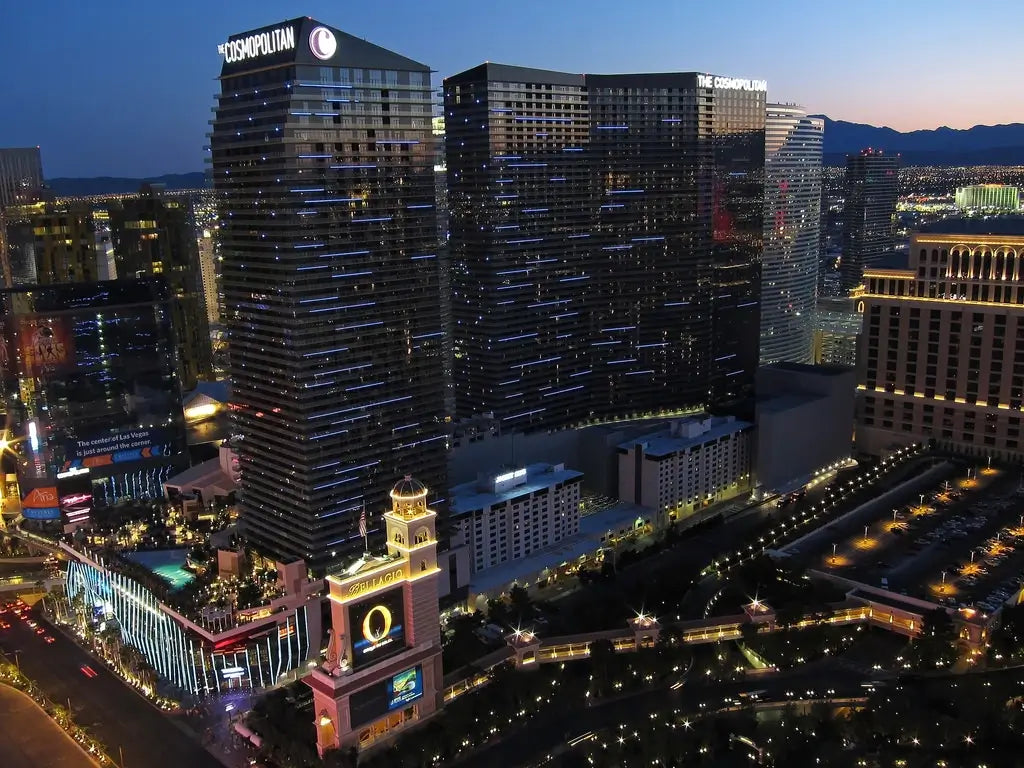 Dining & Bars Near The Cosmopolitan Las Vegas
