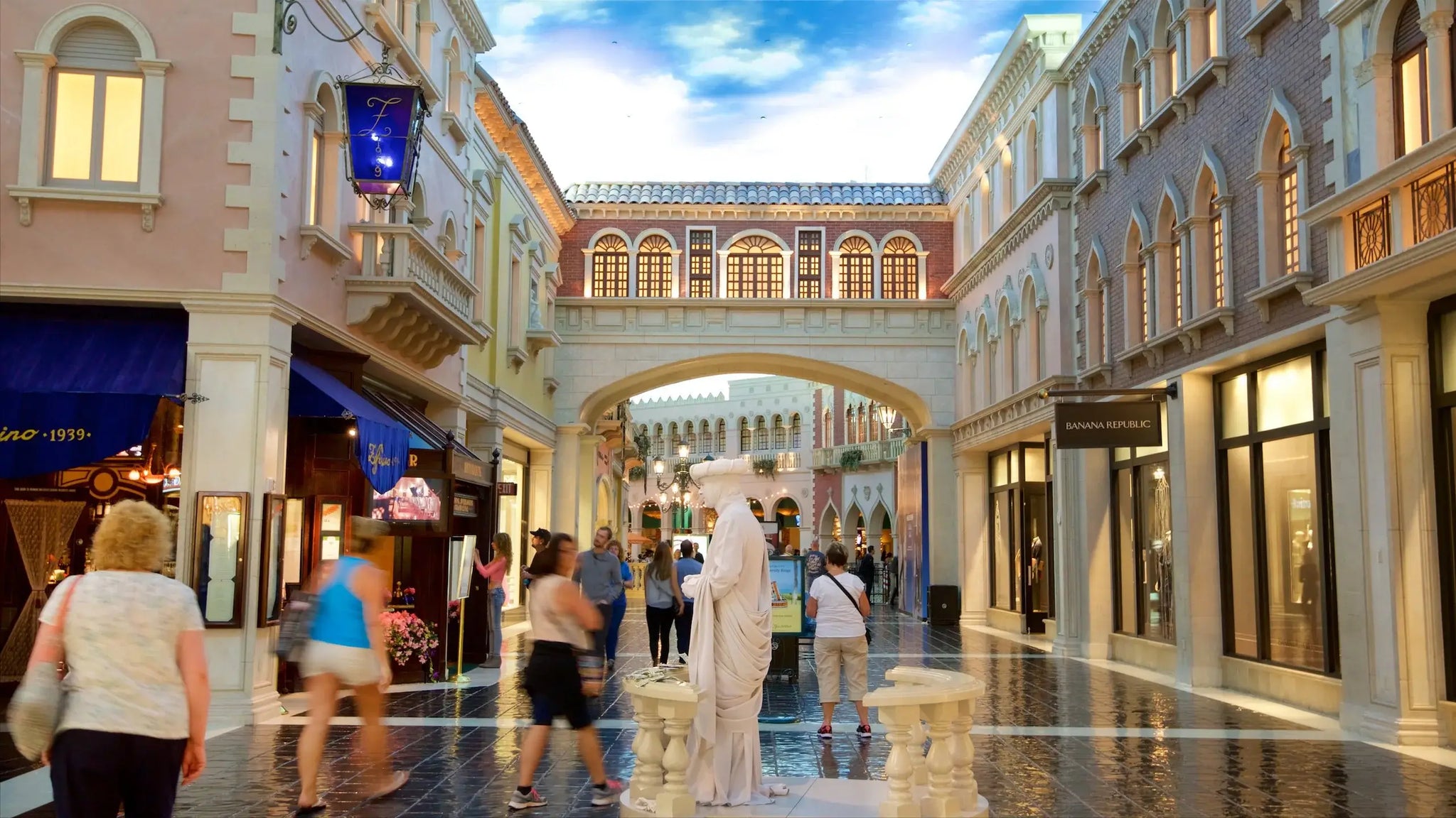 Dining Near The Venetian