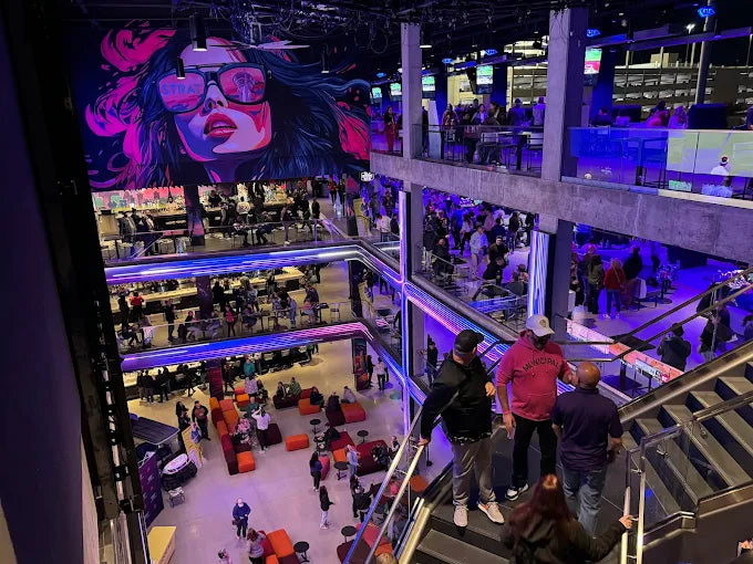 Why Atomic Golf Is Your Go-To Spot After Cirque du Soleil 🎯🍹