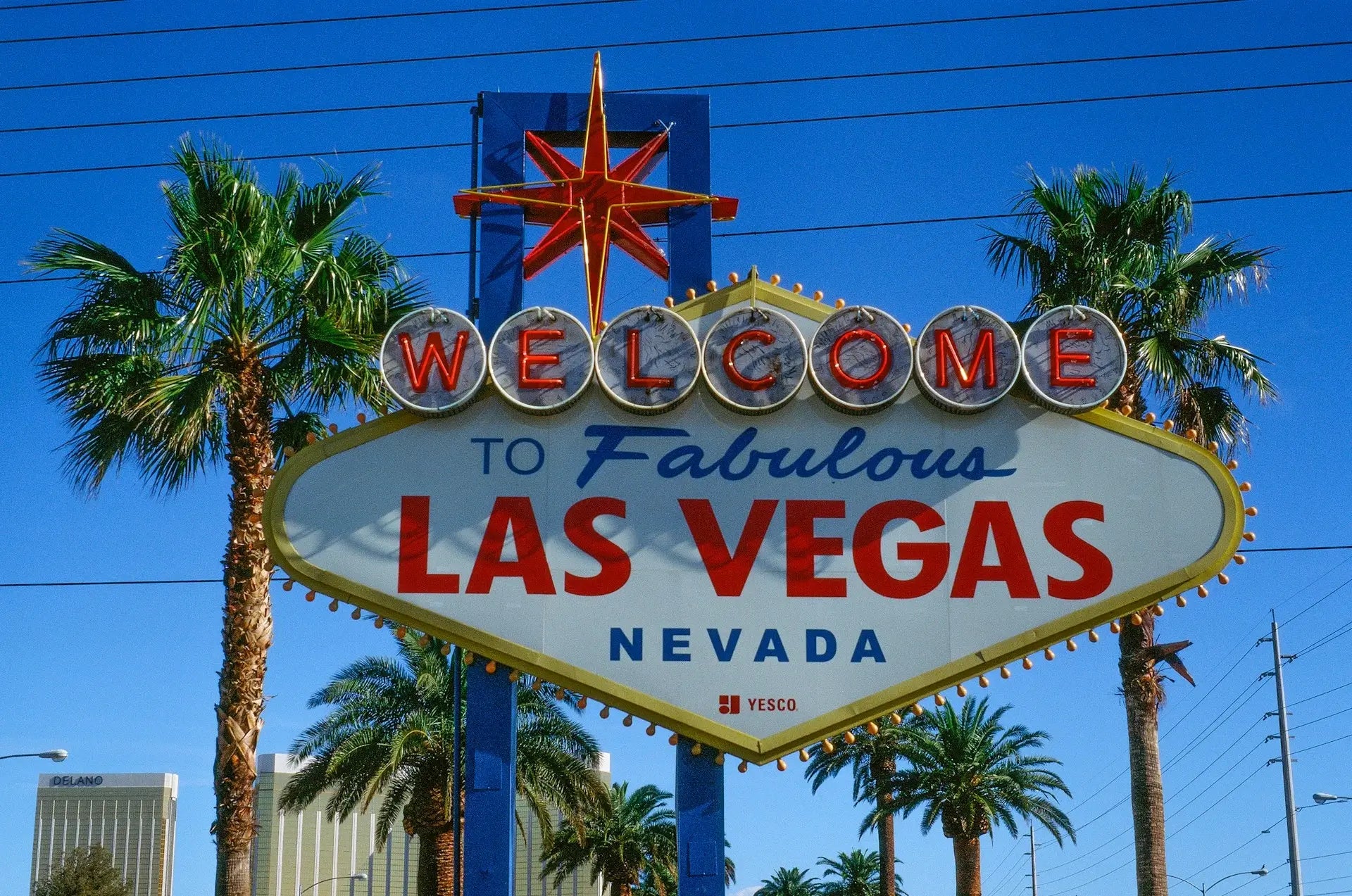 Top Reasons Atomic Golf Should Be on Every Vegas Itinerary 🎯🍸🎉