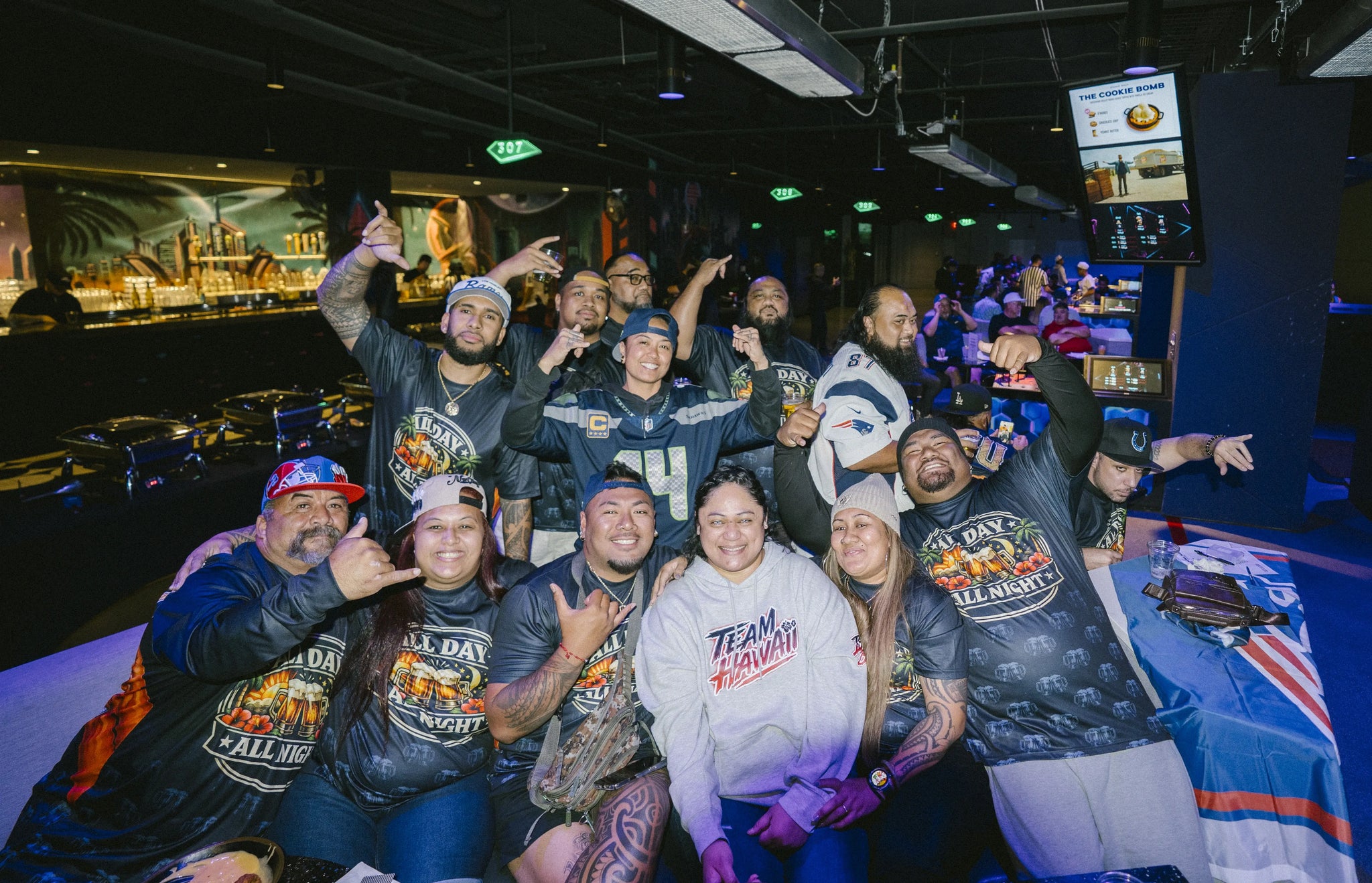 Where to Take Large Groups Near Chinatown Las Vegas 🎉📍