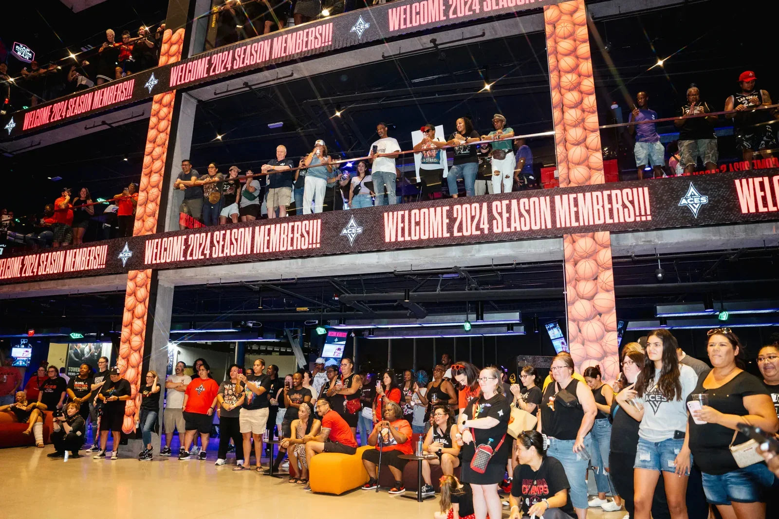Why More Companies Are Choosing Entertainment Venues for Corporate Events π