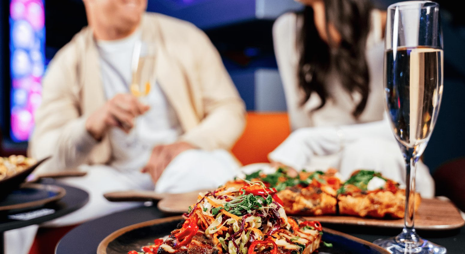 A stylish Las Vegas restaurant with top-notch service and a welcoming atmosphere at Atomic Golf.