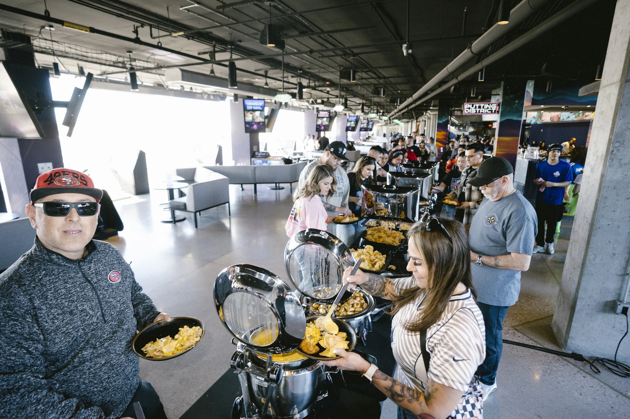 Where to Get Food After a T-Mobile Arena Concert 🍔🎵
