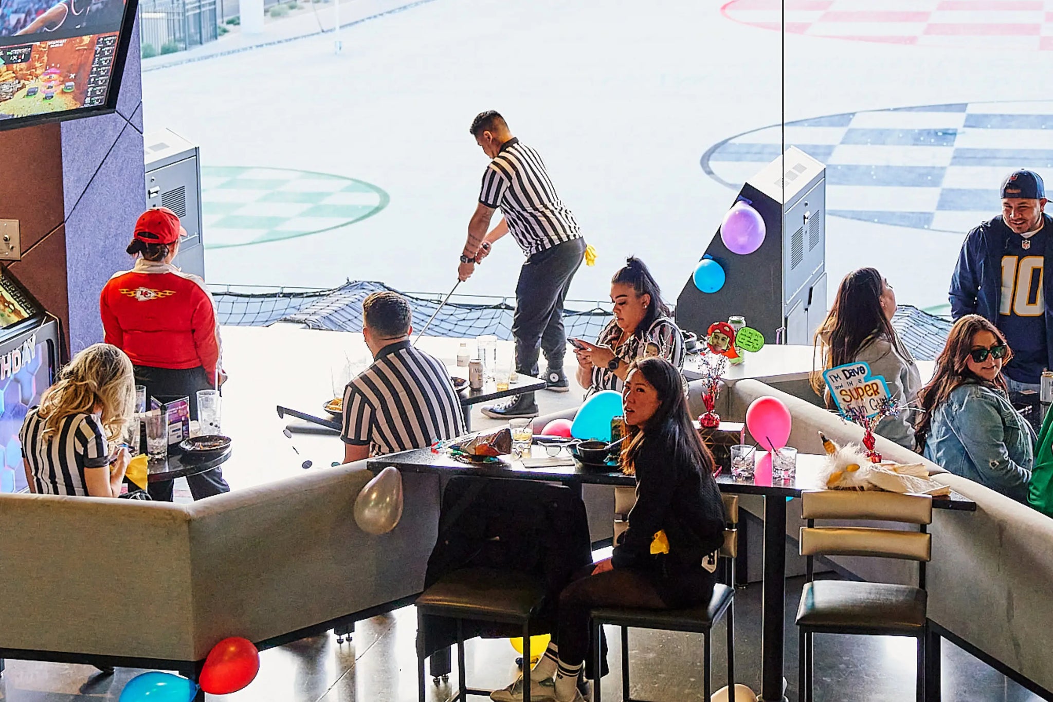 Family-Friendly Dining & Play Near MGM Grand 🍔🏌️