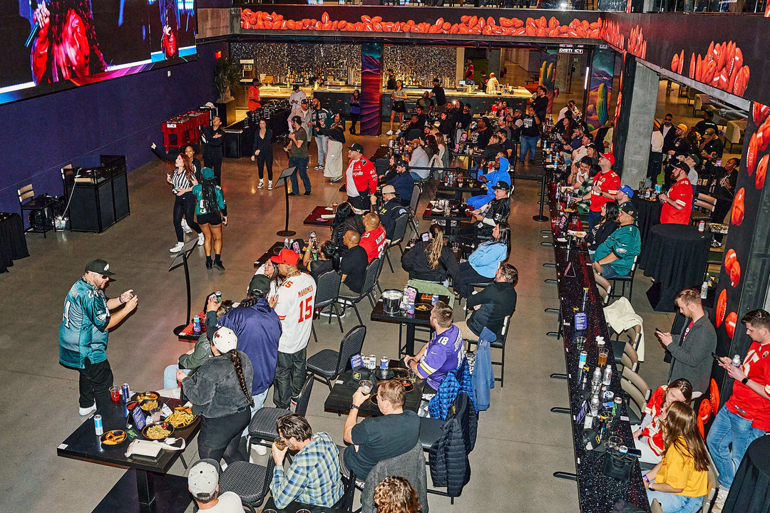 Why Interactive Sports Viewing Is Better Than a Sports Bar Near Flamingo Las Vegas 🏈🍻