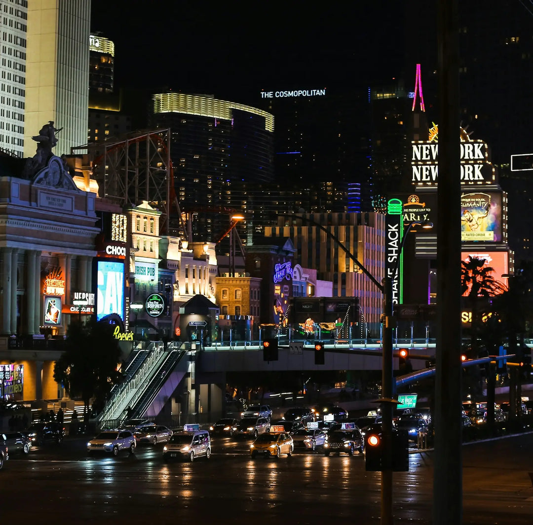 Attractions Near The Cosmopolitan Las Vegas That First-Time Visitors Shouldn’t Miss 🎰✨