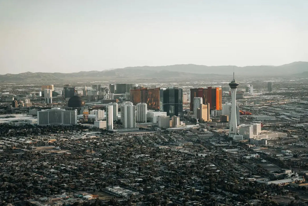 Best Nightlife Near Stratosphere Tower in Las Vegas 🌃