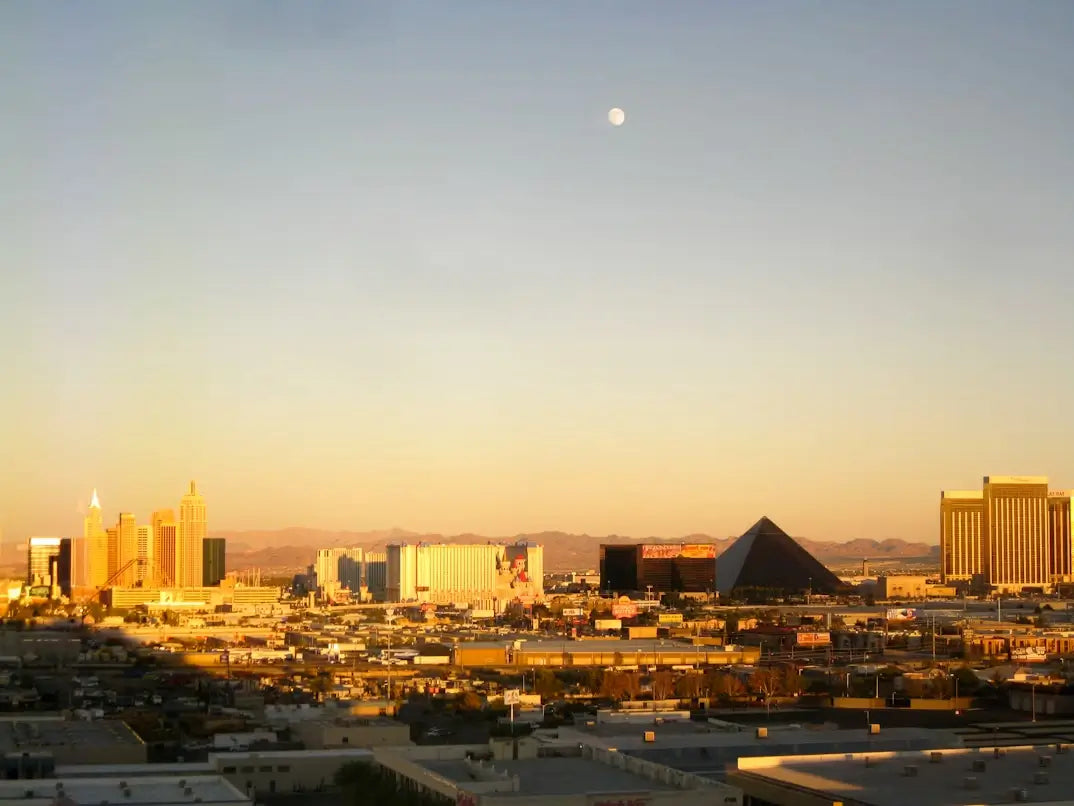 Best Things to Do Near Luxor Las Vegas 