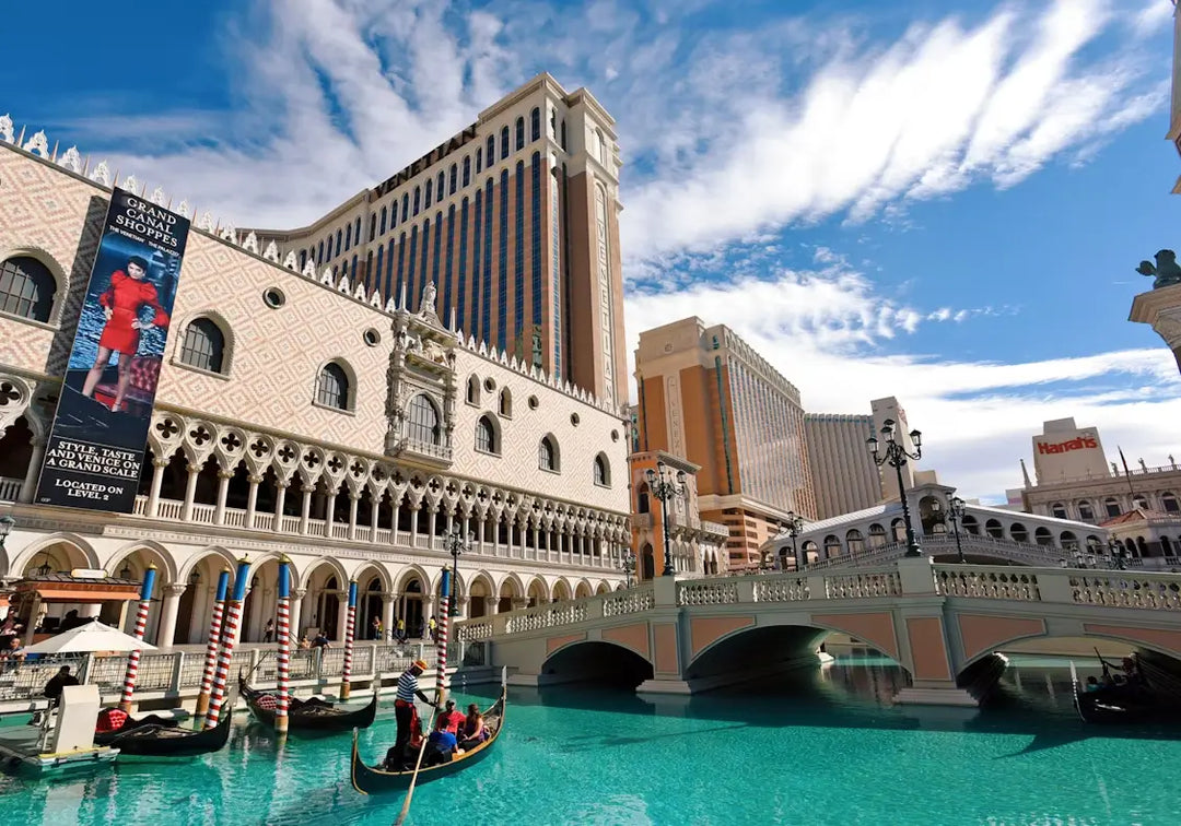 Vegas Adventures Await: Best Things to Do Near The Venetian 🎰