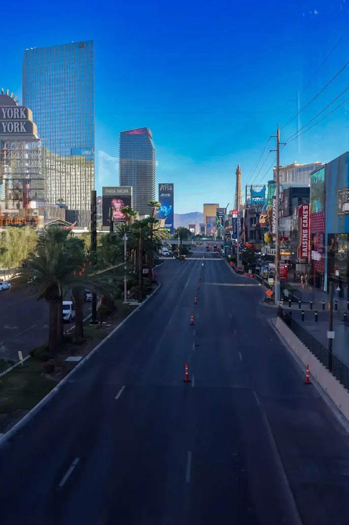 Why Visitors Add Activities Beyond Aria Las Vegas to Complete Their Trip 🏌️✨