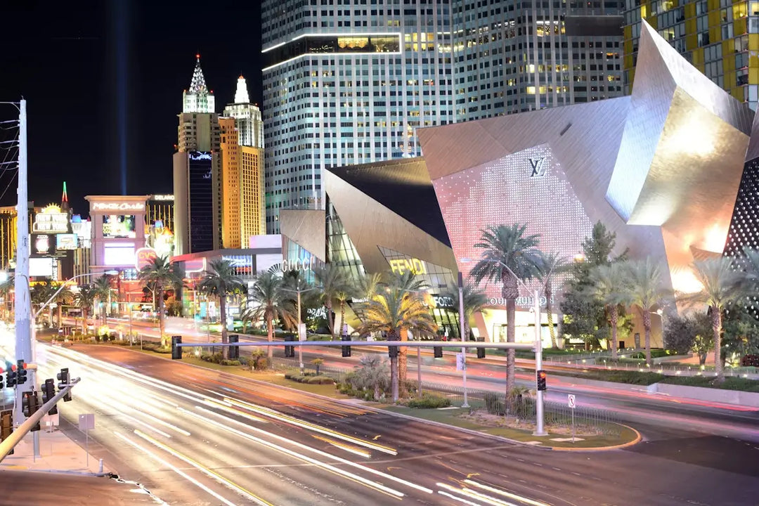 Food, Games & Energy: Exploring Things to Do Near Sahara Las Vegas 🎉⛳🍹