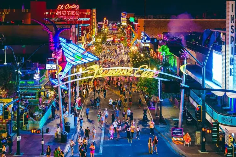 Downtown Las Vegas Bar Crawl Tips Locals Don’t Tell You