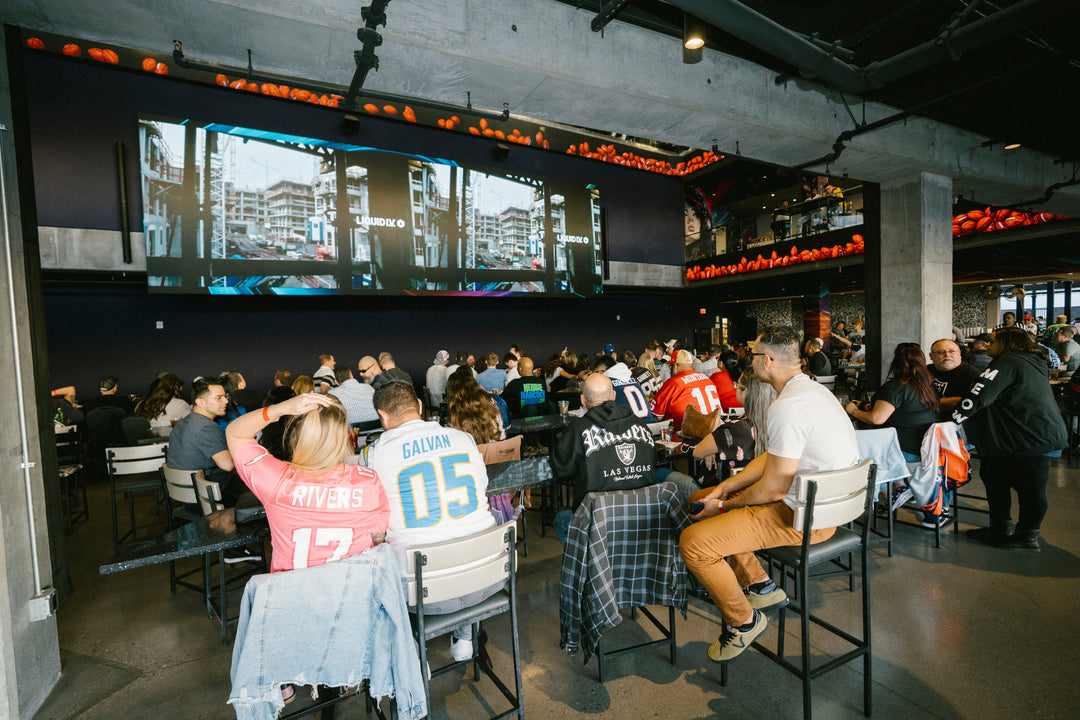 Summer in Las Vegas: How to Keep Your Entire Group Entertained Indoors ☀️❄️