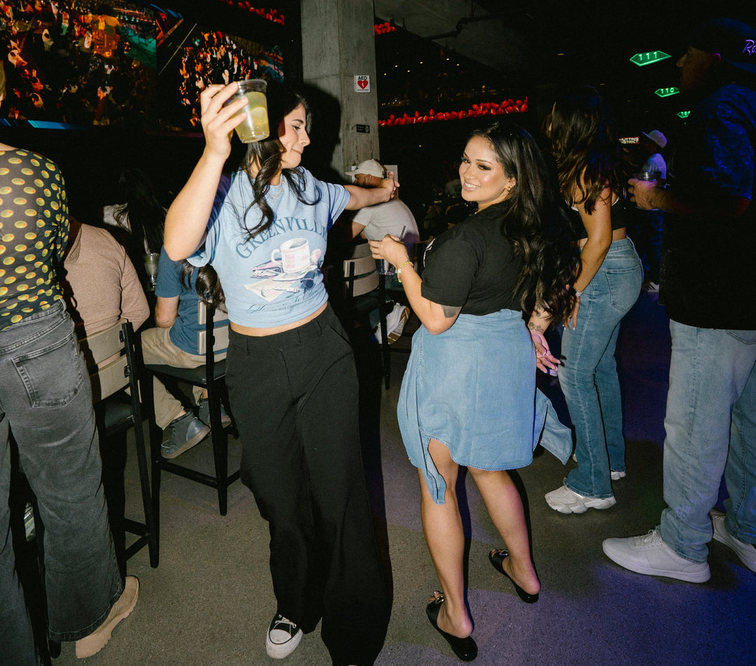 Sip, Swing & Socialize: Group-Friendly Happy Hours in Las Vegas