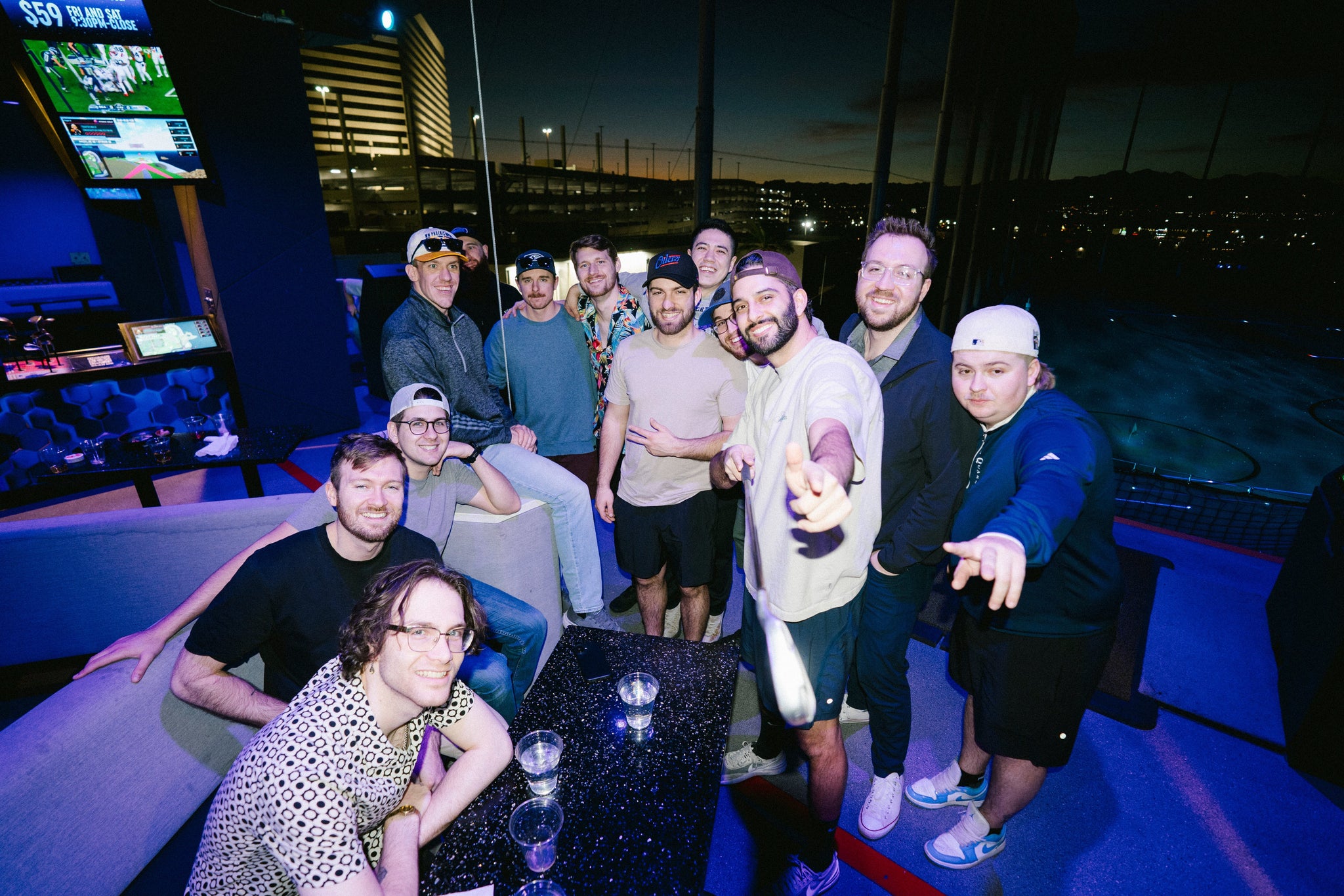 Best Places for Group Sports Watching Near Flamingo Las Vegas 🏈🎉