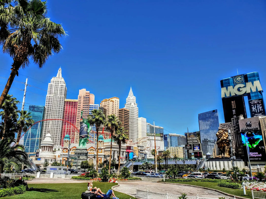 What’s Actually Worth Doing at Night Near New York-New York Las Vegas? 👀🎢