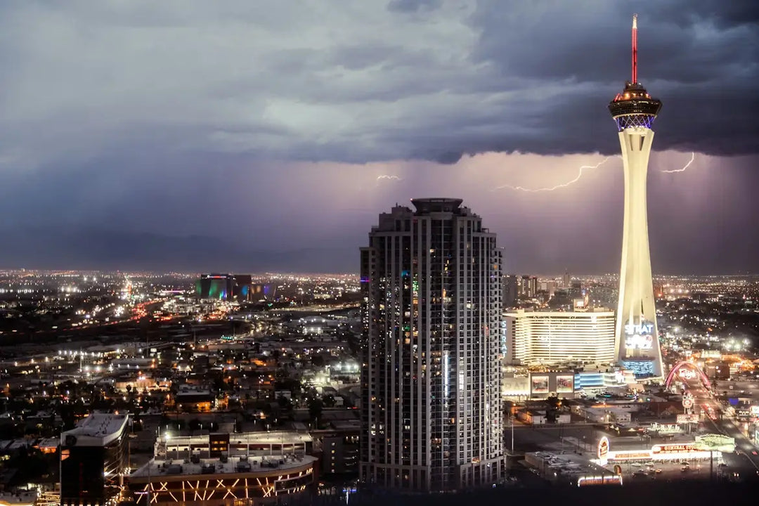 Bachelor Party Ideas Near the STRAT Las Vegas 🍻🎯
