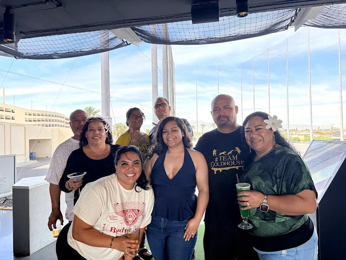 Planning a Friends' Getaway? Here's How to Make Everyone Enjoy Vegas 🍹🎉