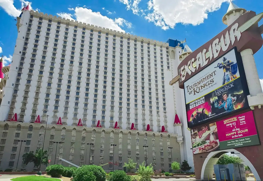 Best Group Activities Near Excalibur Las Vegas for Friends & Parties 🎉