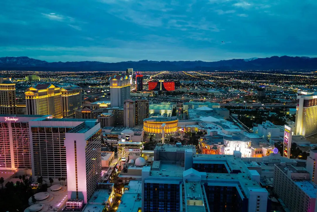 Why Legacy Club Is One of the Most Popular Rooftop Bars in Las Vegas 🌆🍸
