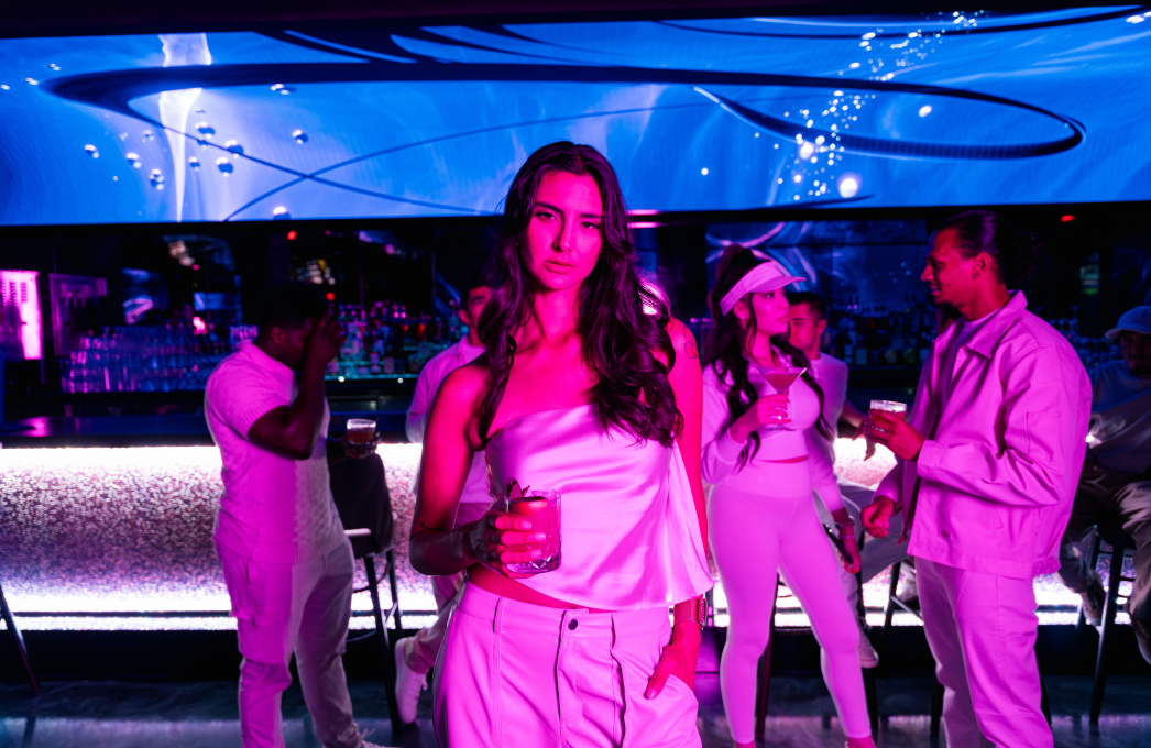 Best Places for Late-Night Cocktails & Fun in Las Vegas (That Aren’t Clubs) 🍸🌙